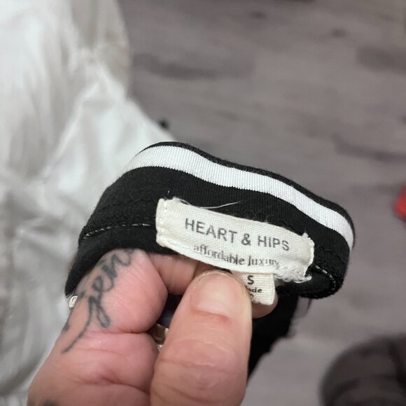 Black And White Stripe Strapless Dress Heart & Hips - Picture 3 of 5